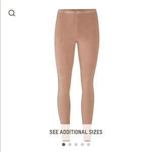 SKIMS Outdoor Leggings